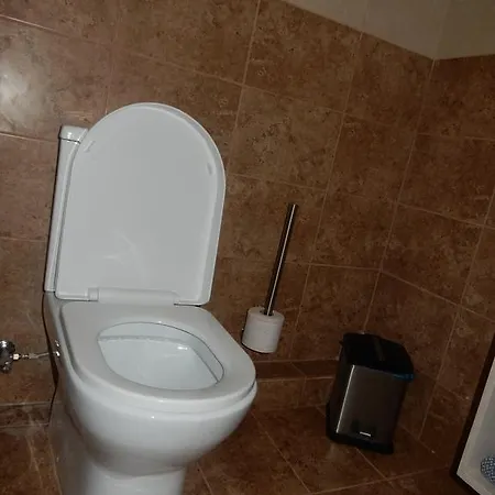 Aphrodite Apartment *